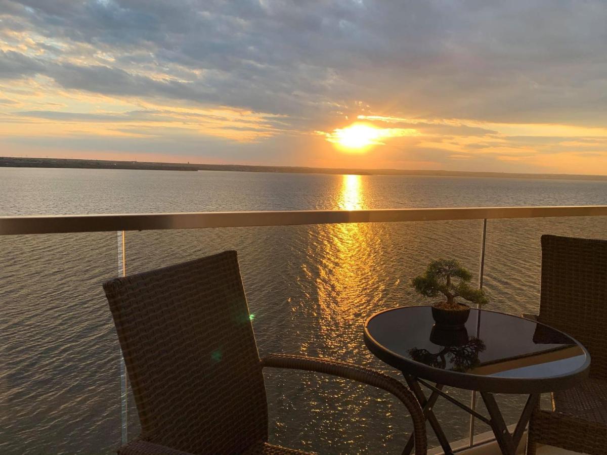 Apartment Sunset Lake View Mamaia Dış mekan fotoğraf